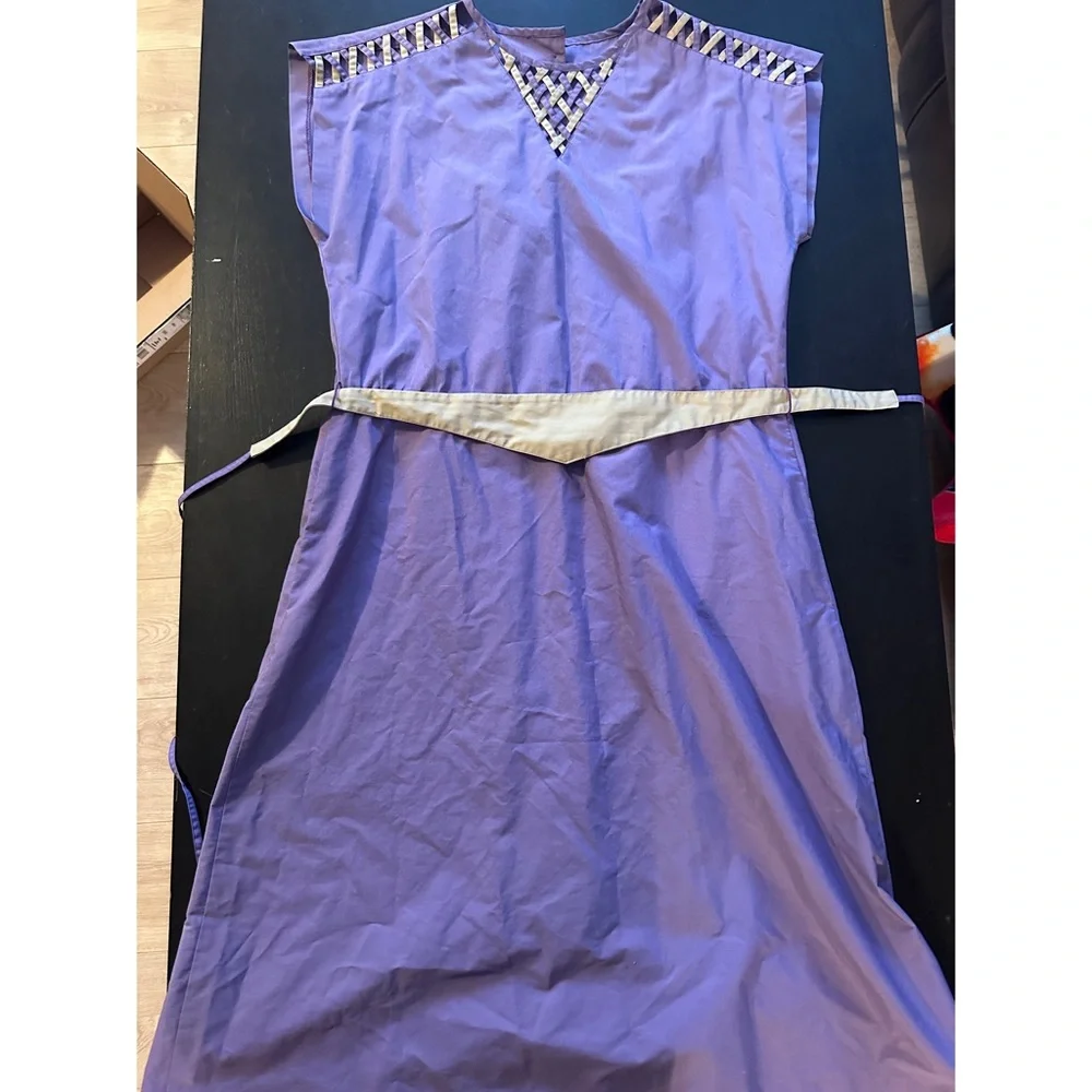 Purple dress - Picture 1 of 3
